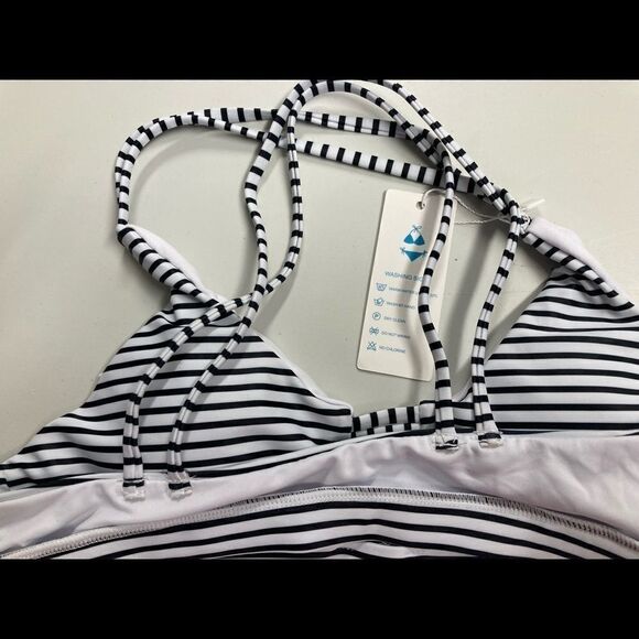 BEACHSISSI, Women’s bikini top, Sz Small, - Picture 4 of 13